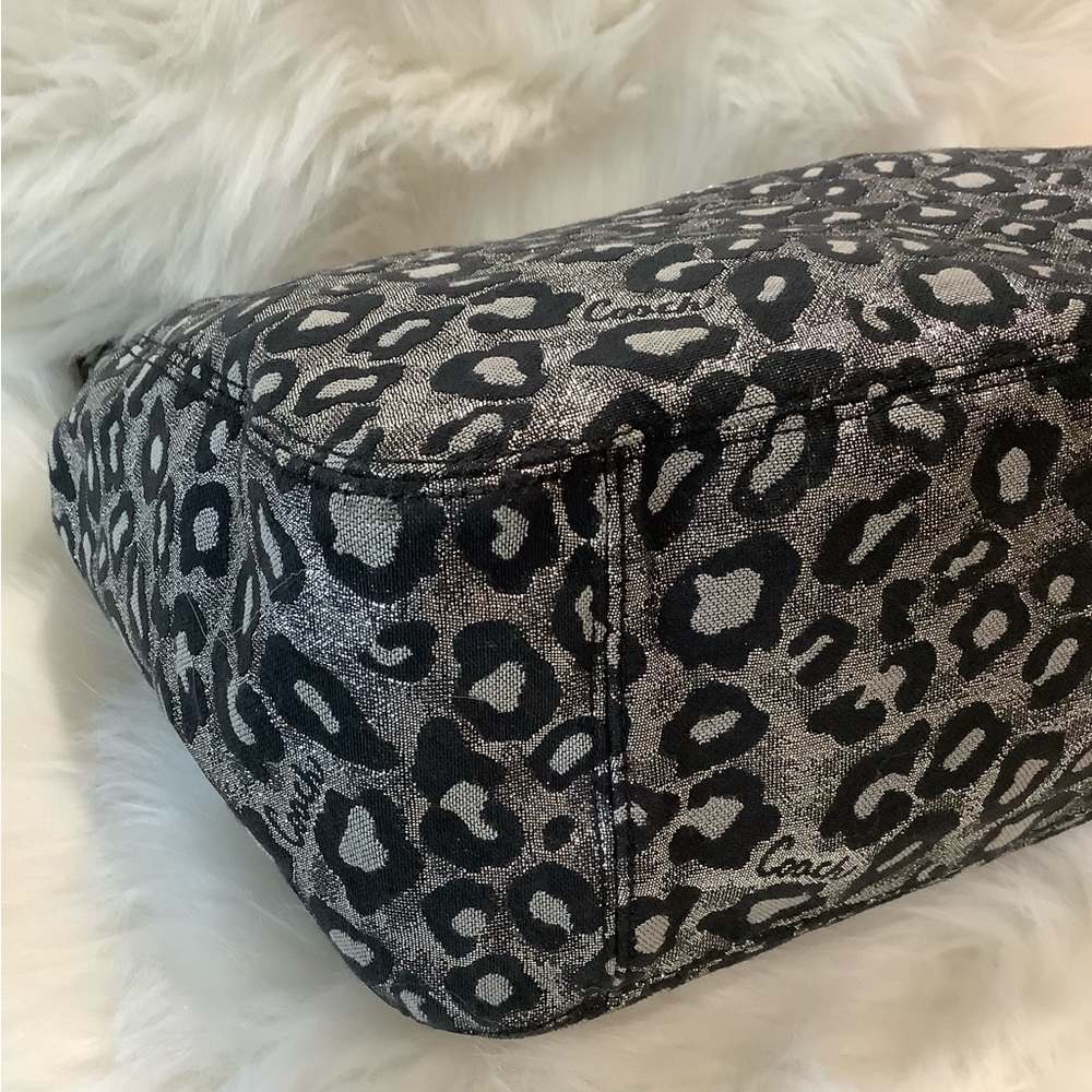 LIKE NEW Coach Ocelot Leopard Shoulder/Hobo Bag Purse - Picture 9 of 13